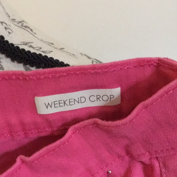 Fuchsia color jeans - Picture 3 of 3